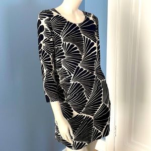 J. Crew Black and White Pocketed Shift Dress Size 4